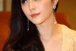 明星美女 网红黑料是什么意思,揭秘明星美女网红背后的黑料真相